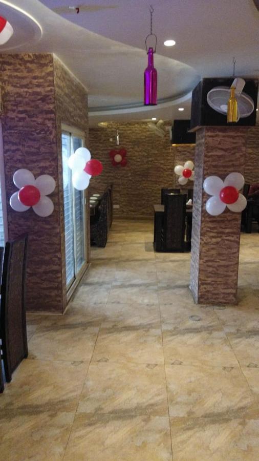 Hotel Yash Inn Mirzāpur Eksteriør bilde