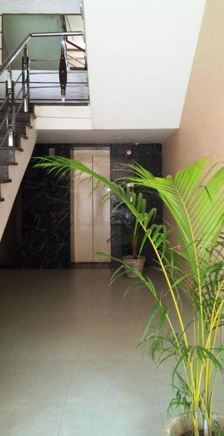 Hotel Yash Inn Mirzāpur Eksteriør bilde